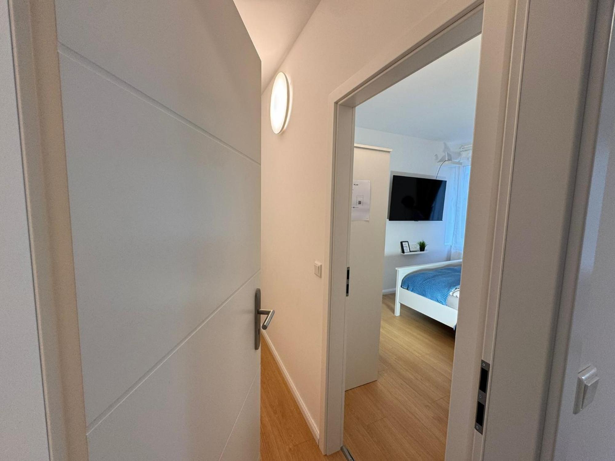 Fc-Apartmenthaus Falkensee Mit Grossem Garten Und Pkw Stellflaechen エクステリア 写真