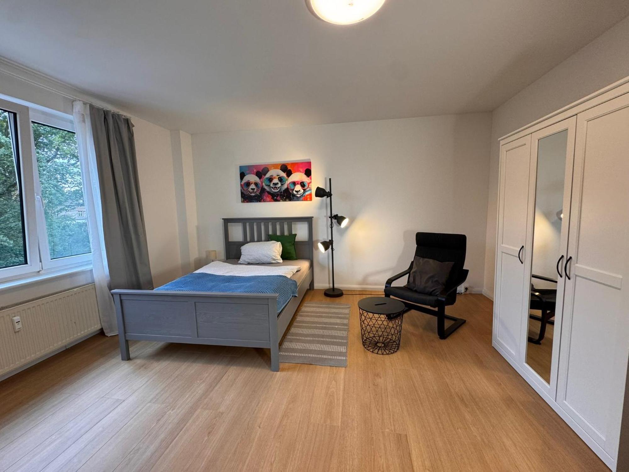 Fc-Apartmenthaus Falkensee Mit Grossem Garten Und Pkw Stellflaechen エクステリア 写真