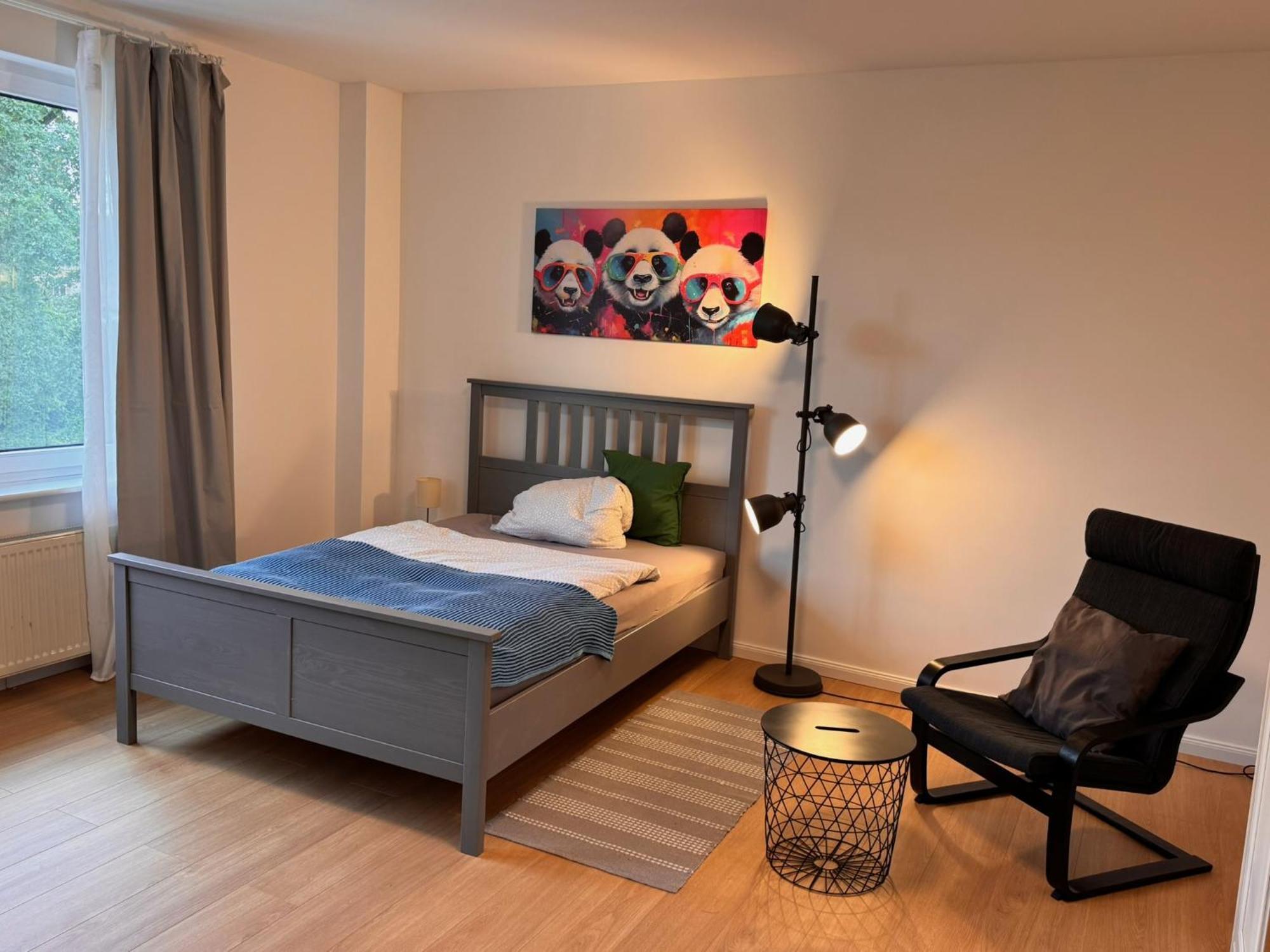 Fc-Apartmenthaus Falkensee Mit Grossem Garten Und Pkw Stellflaechen エクステリア 写真