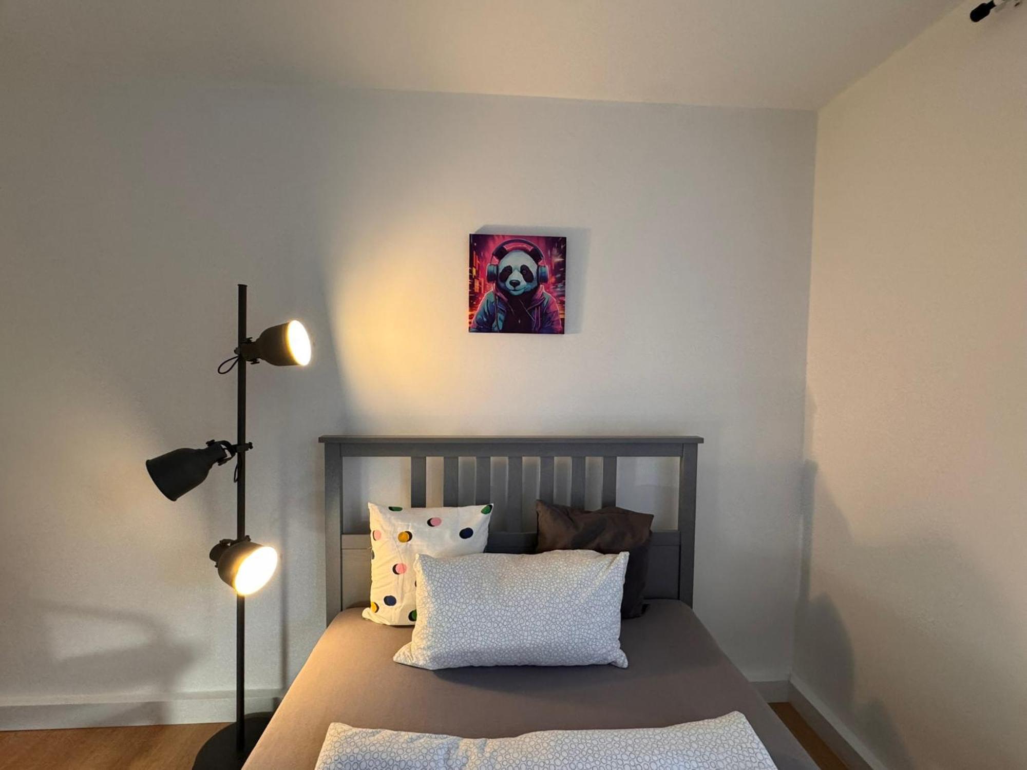 Fc-Apartmenthaus Falkensee Mit Grossem Garten Und Pkw Stellflaechen エクステリア 写真