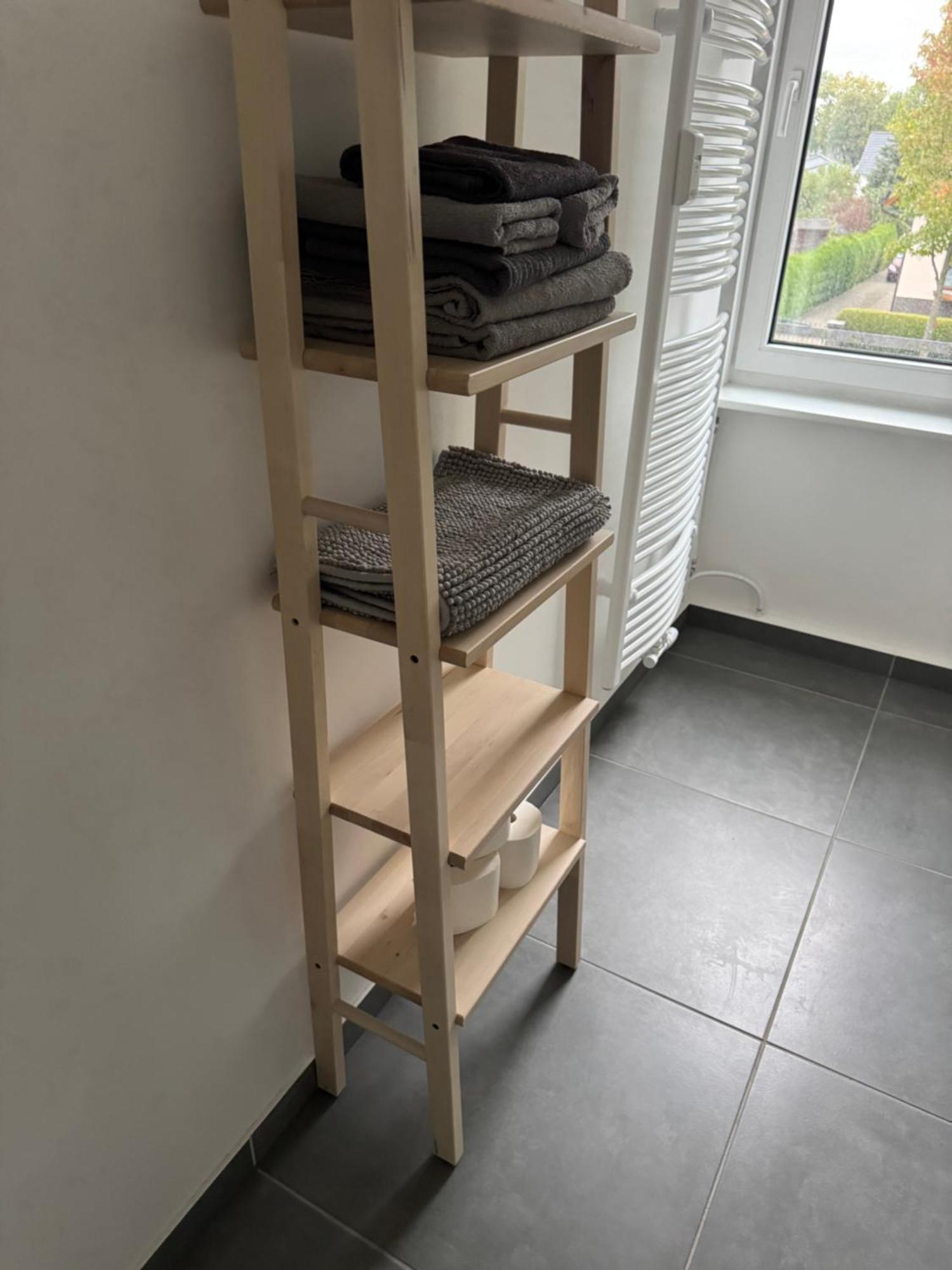 Fc-Apartmenthaus Falkensee Mit Grossem Garten Und Pkw Stellflaechen エクステリア 写真